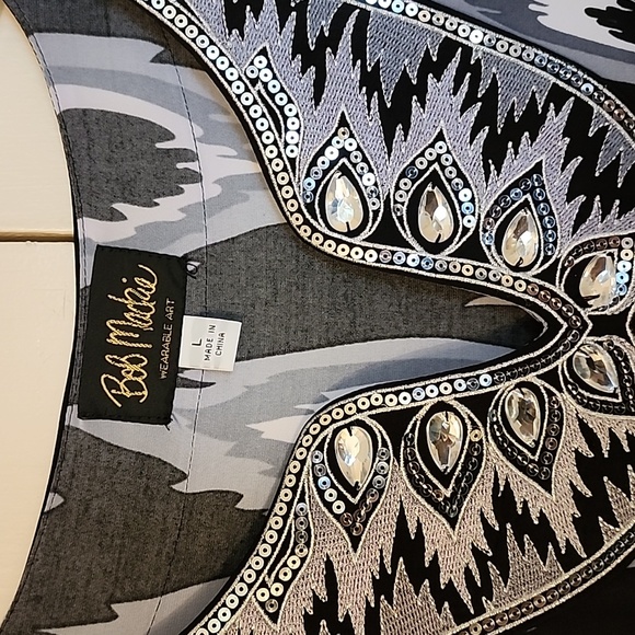 Bob Mackie Wearable Art - Picture 3 of 3